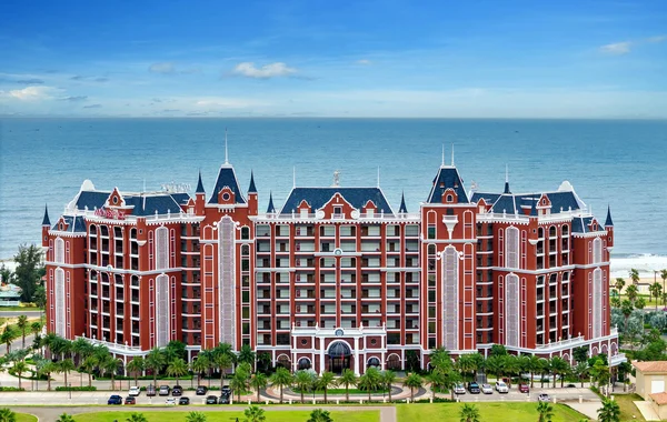 Nghỉ dưỡng sang chảnh với view biển tuyệt đẹp tại top 3 resort Phan Thiết