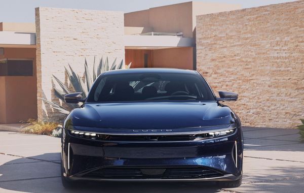 Lucid Air Sapphire được nâng cấp thành xe bọc thép nhanh nhất thế giới