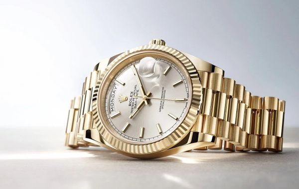 Rolex sắp vượt Apple Watch?