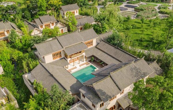 Top 2 khu nghỉ dưỡng Tứ Xuyên sang trọng gần núi Thanh Thành