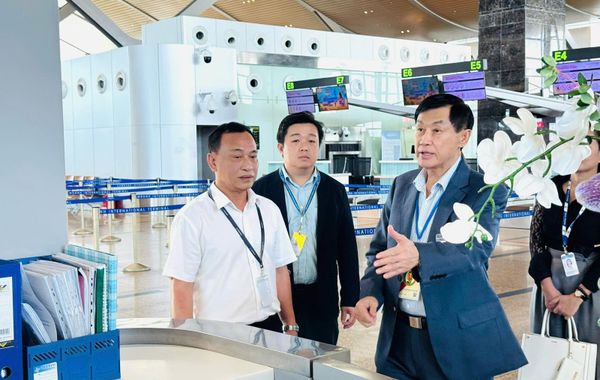 "Thuyền trưởng" Johnathan Hạnh Nguyễn với sự tăng trưởng của Nhà ga Quốc tế Cam Ranh