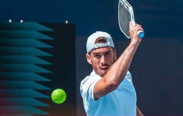 Tay vợt pickleball số 1 thế giới 'chia tay' adidas chỉ sau 5 tháng