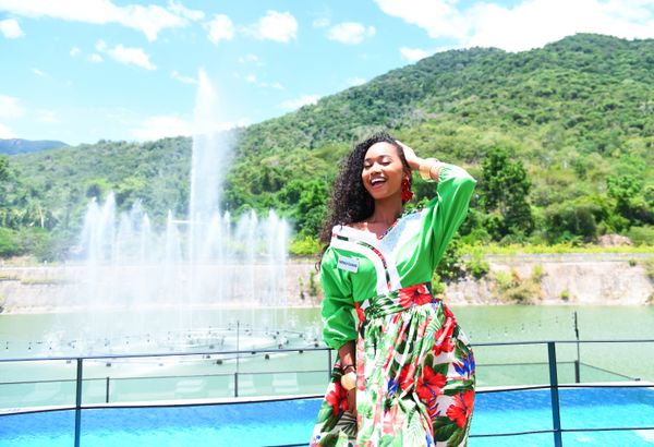 Thí sinh Miss World choáng ngợp trước vẻ đẹp của Anara Bình Tiên