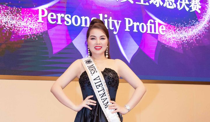 Hoa hậu Ngọc Trang được chồng tháp tùng đến Mrs. Globe 2024