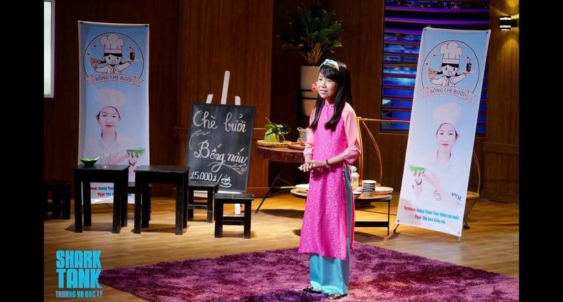 Chân dung cô bé 12 tuổi mở cửa hàng kinh doanh, tự sắm hàng hiệu