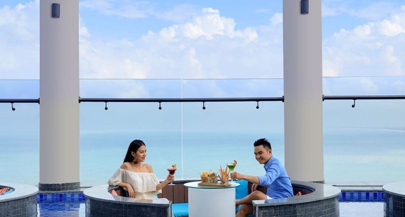 Biển xanh, cát trắng và 'niềm vui nhân hai' tại Four Points by Sheraton Đà Nẵng