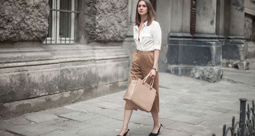 Học các fashionista 5 cách mặc đồ đẹp với quần ống rộng