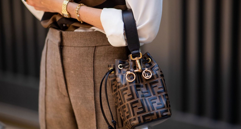 Bucket bag – từ kẻ ngoại đạo đến thiết kế kinh điển