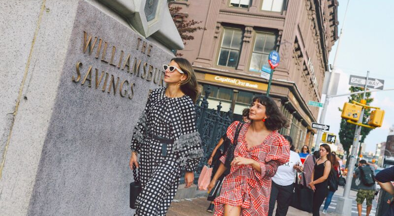 Những streetstyle ấn tượng nhất Tuần lễ Thời Trang New York 2019