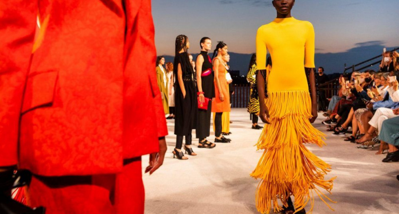 Xu hướng tua rua lên ngôi tại các Tuần lễ thời trang Xuân Hè 2022