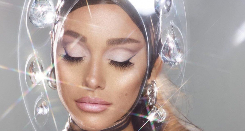 Ariana Grande hé lộ BST đầu tiên của r.e.m beauty