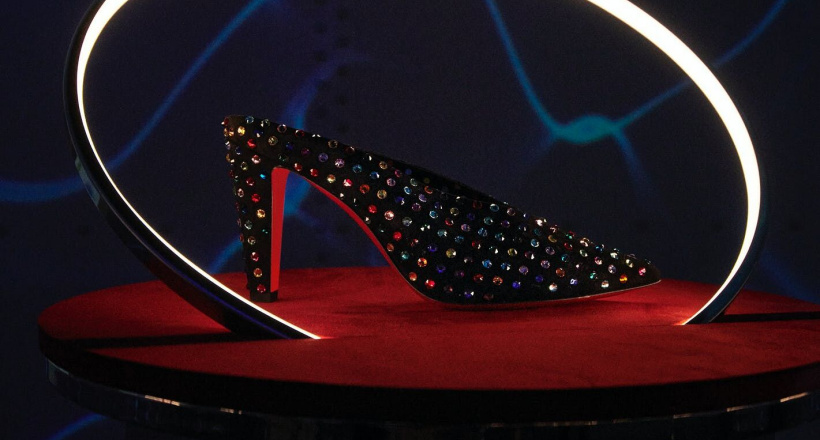 Christian Louboutin Xuân Hè 2022: Loubillusions và tương lai của thời trang
