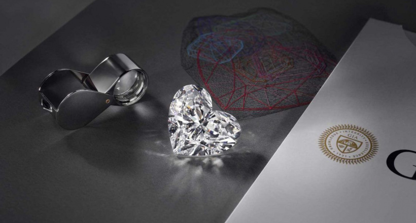 Mua kim cương: Những lời khuyên của chuyên gia để chọn mua tốt nhất