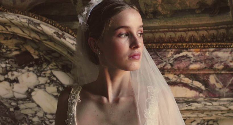 BST ELIE SAAB Bridal Fall 2022 bức chân dung cô dâu vương giả
