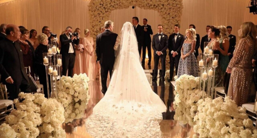 Người thừa kế gia sản Hillton danh giá đã lên xe hoa