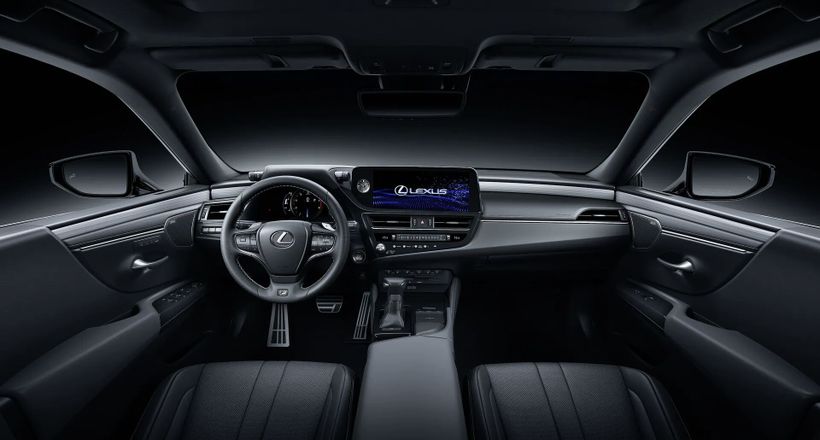 Bộ đôi Lexus ES và GX 2022 ra mắt khách hàng Việt Nam