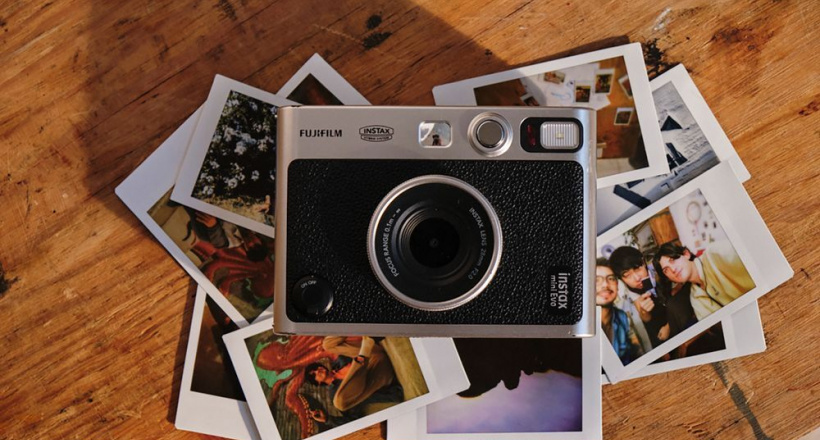 Fujifilm ra mắt dòng máy ảnh Instax Mini Evo Camera