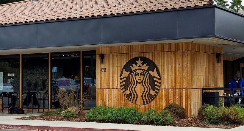 Starbucks và Amazon cùng hợp tác mang đến trải nghiệm café mới