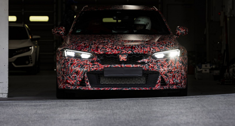 Honda Civic Type R 2023 trưng bày tại Tokyo Auto Show kèm lớp ngụy trang camo