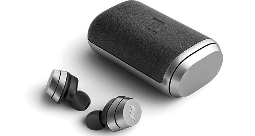 Porsche Design ra mắt tai không dây theo phong cách “không gian”