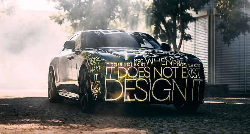 Rolls-Royce Spectre lần đầu lộ diện trên đường