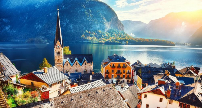 Hallstatt - ngôi làng cổ được check in trên mạng xã hội Instagram cao nhất thế giới