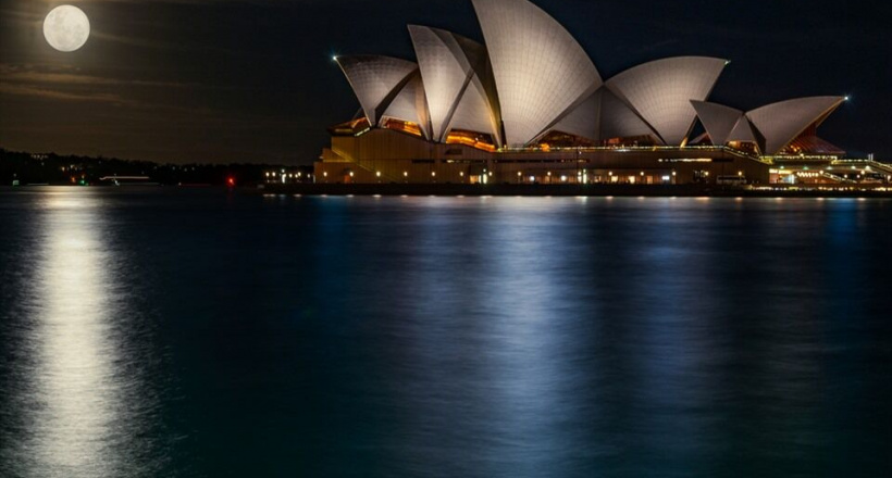 Chuyến bay ngắm siêu trăng cháy vé chỉ sau 2,5 phút mở bán