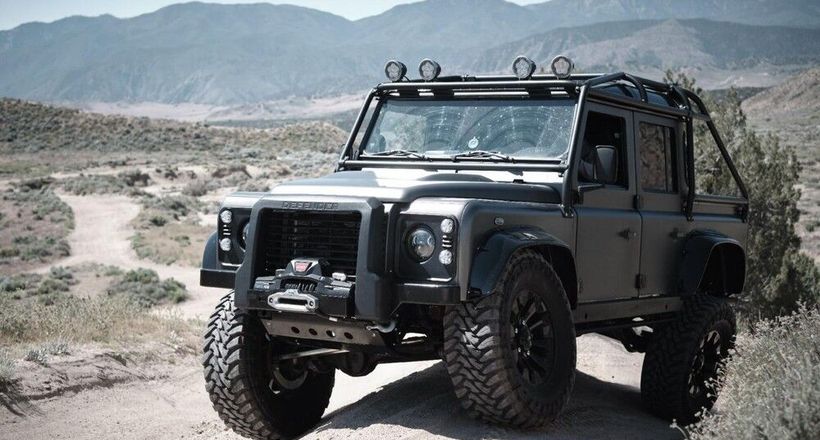 3 triệu USD để sở siêu xe Himalaya Defender tùy chỉnh & máy bay Turboprop Kodiak