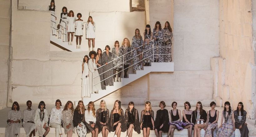 “Testament of Orpheus” nguồn cảm hứng bất tận cho BST Chanel Cruise 2022