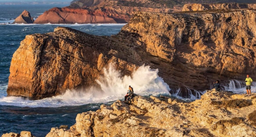 Đến Bồ Đào Nha, quê hương của danh thủ Ronaldo