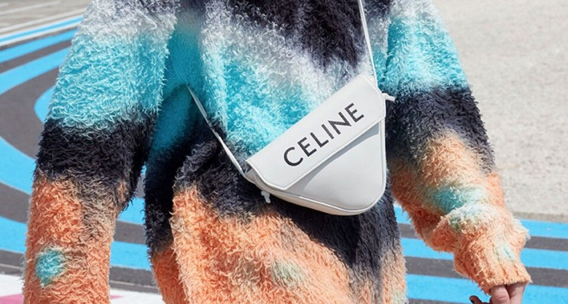 Giới trẻ và cơn sốt túi tam giác Triangle Bag từ nhà mốt Céline