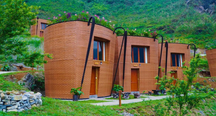 Mới lạ khu nghỉ dưỡng hình quẩy tấu đẹp tựa “trời Tây” ở Hà Giang