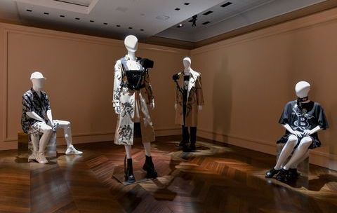 Burberry và Ssense hợp tác ra mắt trải nghiệm “phygital” tại Mỹ