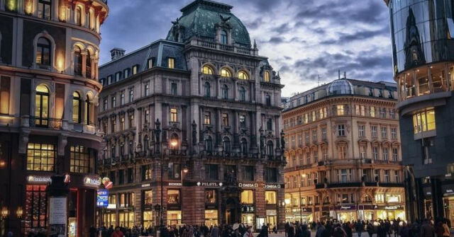 Thủ đô Vienna - "Quý ngài xa hoa và lịch lãm"