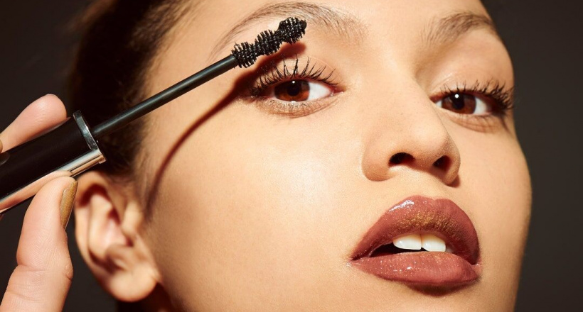Top 7 mascara không trôi, chống nước được yêu thích nhất hiện nay
