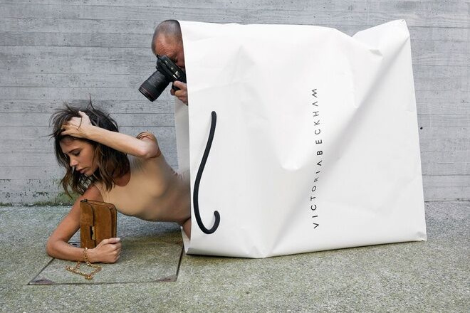 Thương hiệu đắt giá Victoria Beckham giảm giá hơn 40% để thu hút khách hàng
