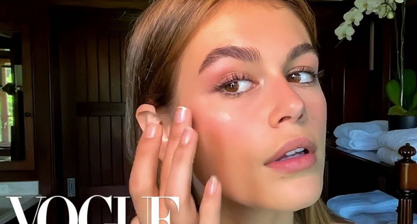 Kaia Gerber chia sẻ bí quyết chăm sóc da hàng ngày chuẩn siêu mẫu