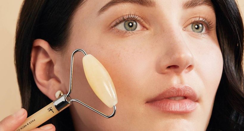 Bạn đã sử dụng thanh lăn mặt (face roller) đúng cách hay chưa?