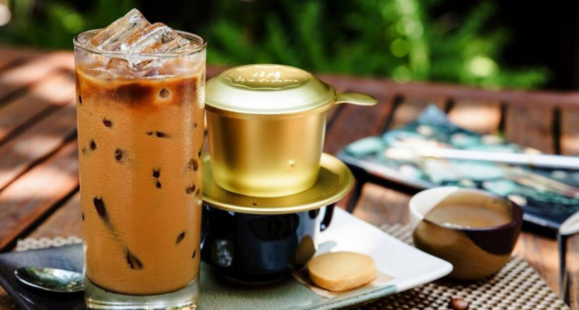 Sài Gòn Hẹn nhau hết dịch mình cà phê nha