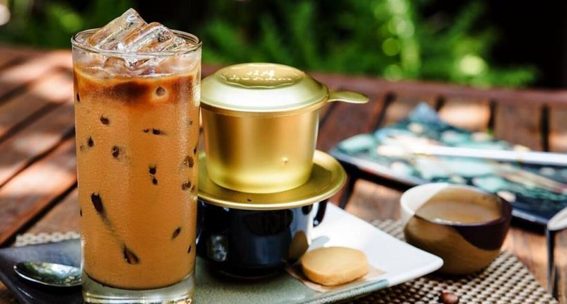 Sài Gòn Hẹn nhau hết dịch mình cà phê nha