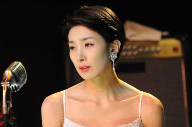 Học hỏi bí quyết giữ dáng của “mợ cả” Kim Seo Hyung phim Mine