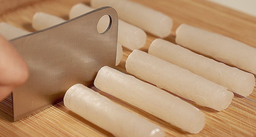 Cách làm tokbokki cực đơn giản từ bánh tráng Việt