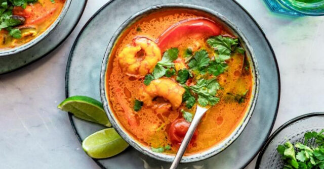 Tom Yum, canh sữa chua và những món súp nổi tiếng, bạn đã thử chưa