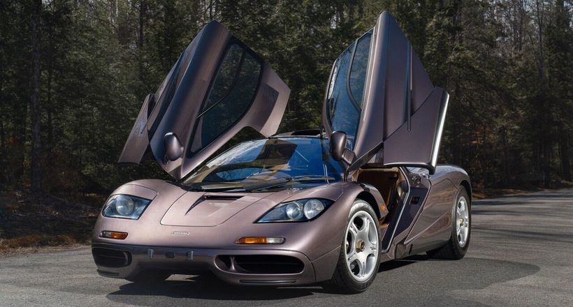 Siêu xe McLaren F1 Road 1995 được bán đấu giá với kỷ lục 20,5 triệu USD