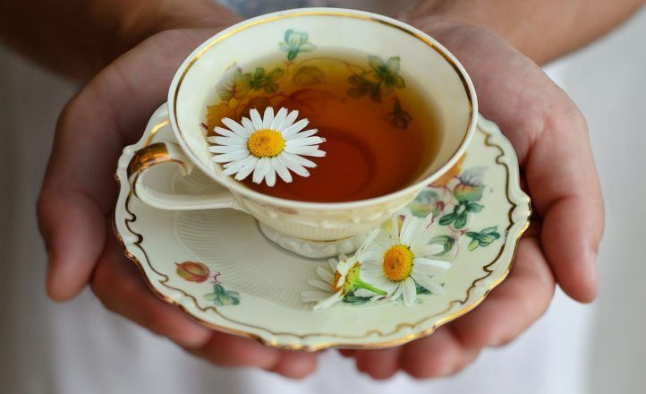 Uống trà hoa cúc có tác dụng gì thần kỳ?