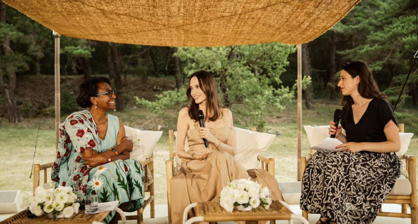 Women for Bees - Sự góp mặt của Angelina Jolie, Guerlain, Unesco và OFA