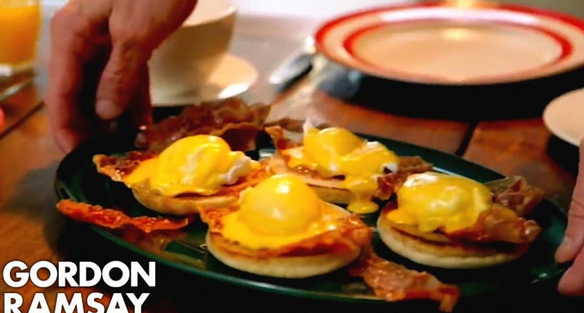 Ăn sáng kiểu Mỹ với món trứng benedict lừng danh cùng vua đầu bếp Gordon Ramsay