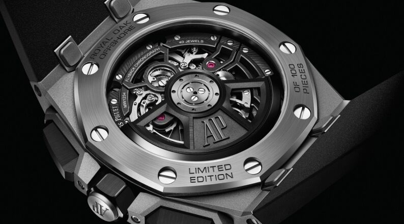 Khám phá thiết kế Royal Oak Offshore với bộ vỏ 43mm ấn tượng