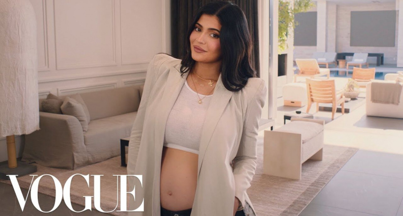 Kylie Jenner hé lộ biệt thự trong cuộc phỏng vấn “73 Questions” cùng Vogue