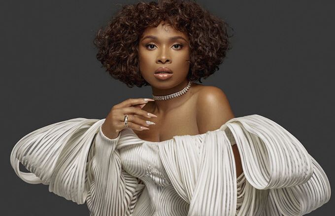 Jennifer Hudson diện trang phục của NTK Công Trí